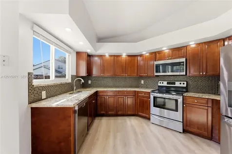 3861 NW 20th Street Coconut Creek FL 33066