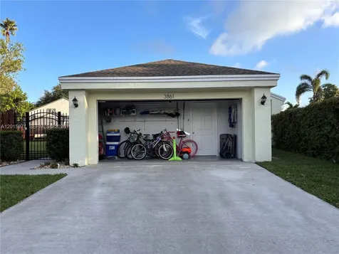 3861 NW 20th Street Coconut Creek FL 33066