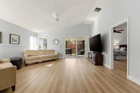 3861 NW 20th Street Coconut Creek FL 33066