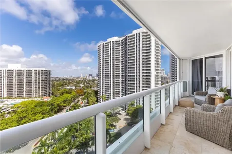 21055 Yacht Club Drive Aventura FL 33180