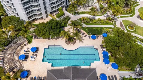 21055 Yacht Club Drive Aventura FL 33180