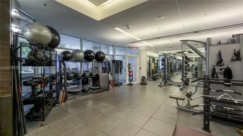 21055 Yacht Club Drive Aventura FL 33180