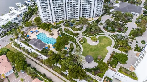 21055 Yacht Club Drive Aventura FL 33180
