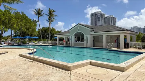 21055 Yacht Club Drive Aventura FL 33180