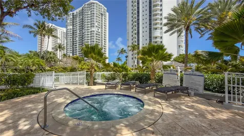 21055 Yacht Club Drive Aventura FL 33180