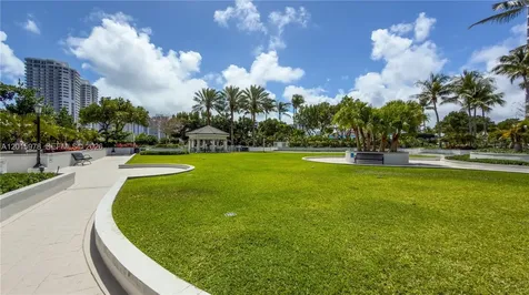 21055 Yacht Club Drive Aventura FL 33180