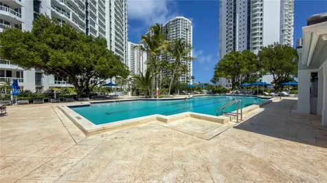 21055 Yacht Club Drive Aventura FL 33180