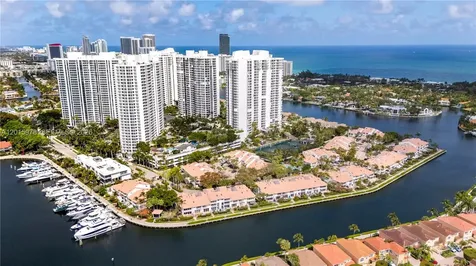 21055 Yacht Club Drive Aventura FL 33180
