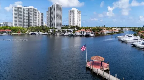 21055 Yacht Club Drive Aventura FL 33180
