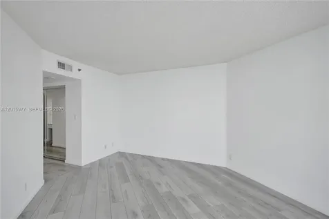 16425 Collins Avenue Sunny Isles Beach FL 33160