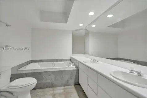 16425 Collins Avenue Sunny Isles Beach FL 33160