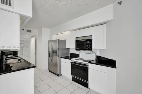 16425 Collins Avenue Sunny Isles Beach FL 33160