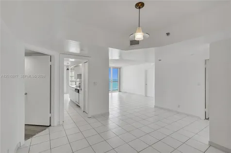 16425 Collins Avenue Sunny Isles Beach FL 33160