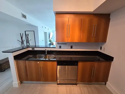 325 S Biscayne Boulevard Miami FL 33131