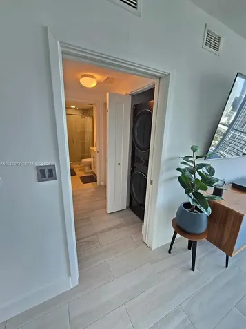 325 S Biscayne Boulevard Miami FL 33131