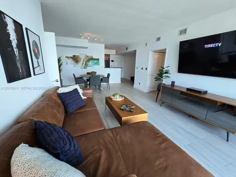 325 S Biscayne Boulevard Miami FL 33131