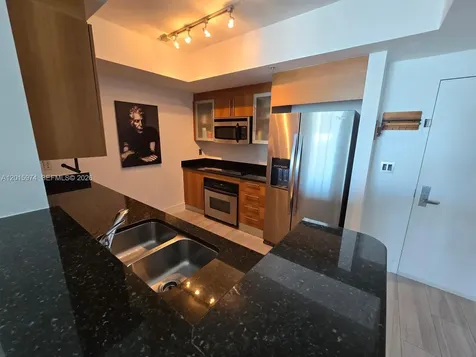 325 S Biscayne Boulevard Miami FL 33131