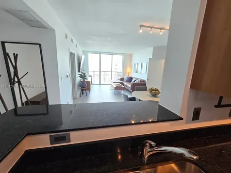 325 S Biscayne Boulevard Miami FL 33131