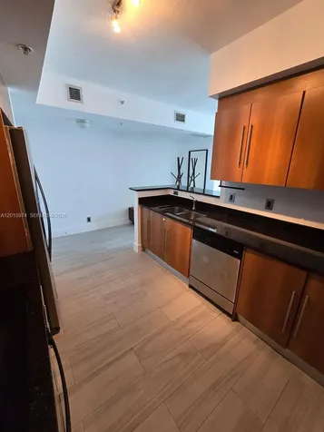 325 S Biscayne Boulevard Miami FL 33131
