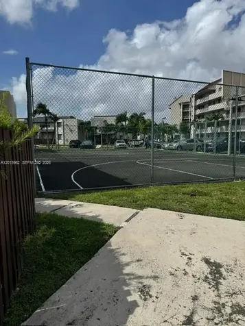 10296 NW 9th St Circle Miami FL 33172