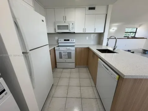 10296 NW 9th St Circle Miami FL 33172