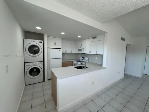 10296 NW 9th St Circle Miami FL 33172