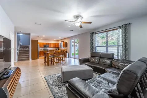 17046 SW 94th Lane Miami FL 33196