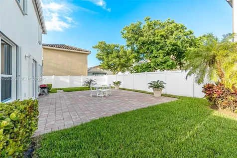 17046 SW 94th Lane Miami FL 33196