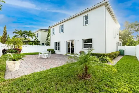 17046 SW 94th Lane Miami FL 33196