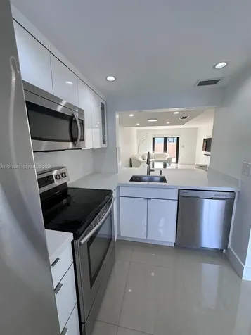 8010 SW 152nd Avenue Miami FL 33193