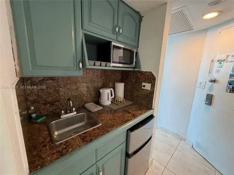 5445 Collins Avenue Miami Beach FL 33140