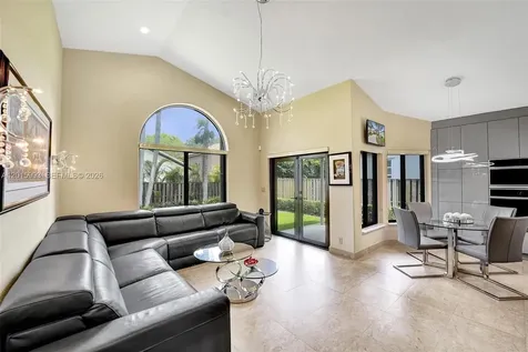 10403 Santiago Street Cooper City FL 33026