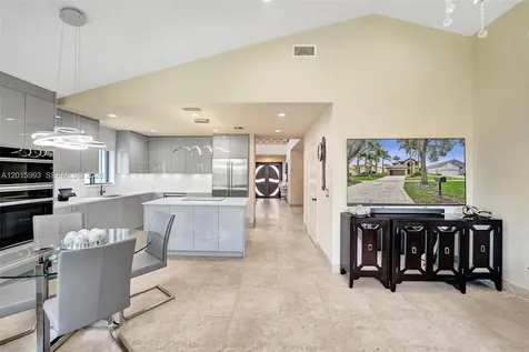 10403 Santiago Street Cooper City FL 33026