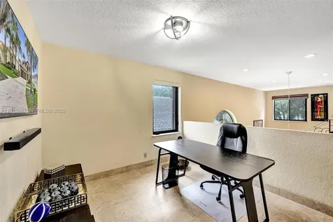 10403 Santiago Street Cooper City FL 33026