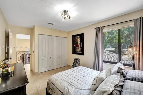10403 Santiago Street Cooper City FL 33026