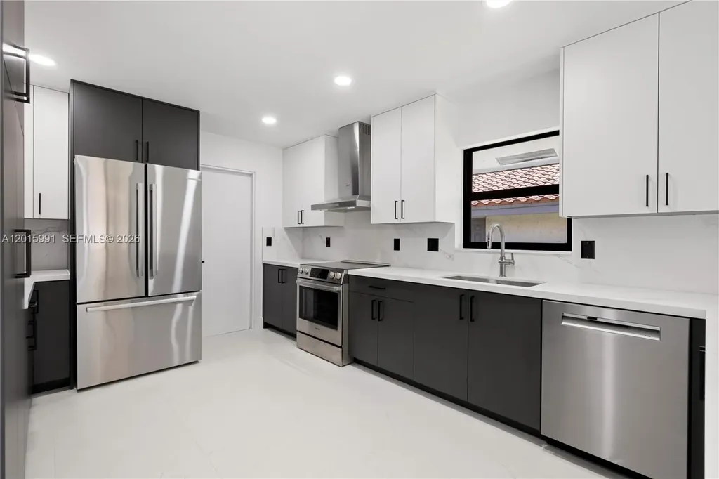 1543 SW 1st Avenue Boca Raton FL 33432