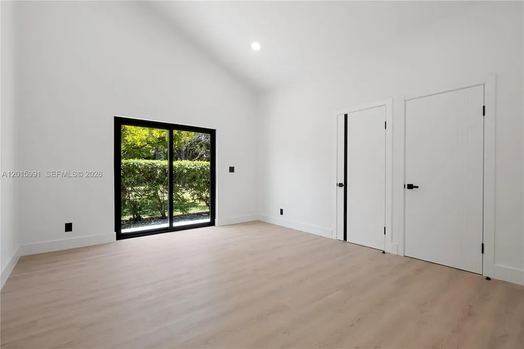 1543 SW 1st Avenue Boca Raton FL 33432