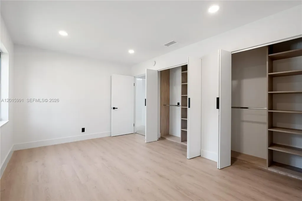 1543 SW 1st Avenue Boca Raton FL 33432