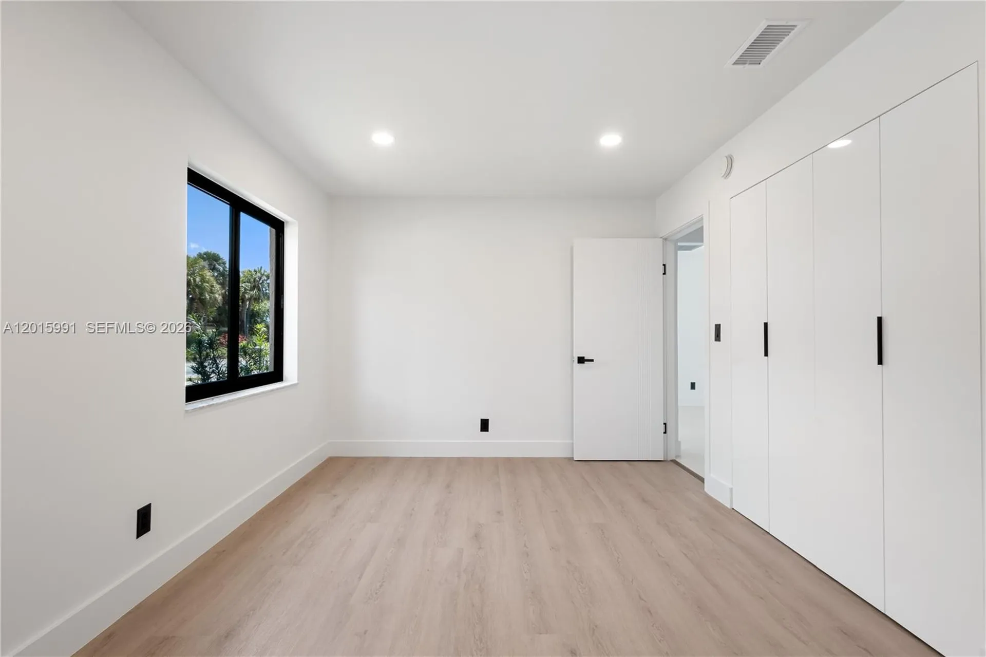 1543 SW 1st Avenue Boca Raton FL 33432