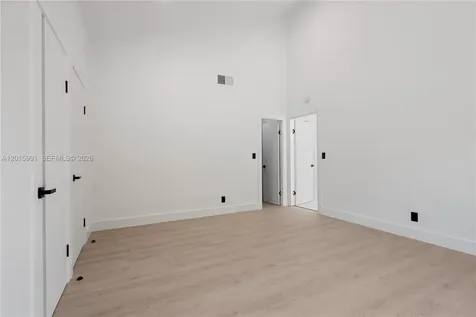 1543 SW 1st Avenue Boca Raton FL 33432