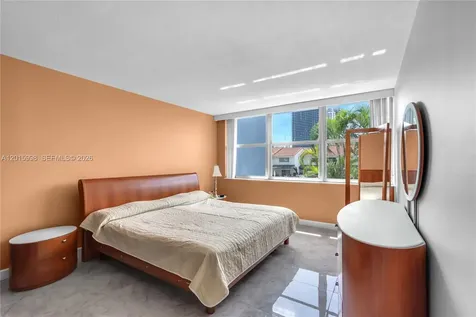 16565 NE 26th Avenue North Miami Beach FL 33160