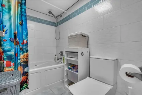 16565 NE 26th Avenue North Miami Beach FL 33160