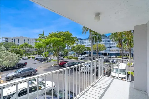 16565 NE 26th Avenue North Miami Beach FL 33160