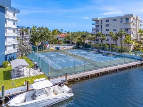 16565 NE 26th Avenue North Miami Beach FL 33160