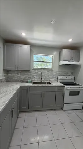 7101 Byron Avenue Miami Beach FL 33141