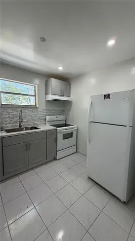 7101 Byron Avenue Miami Beach FL 33141
