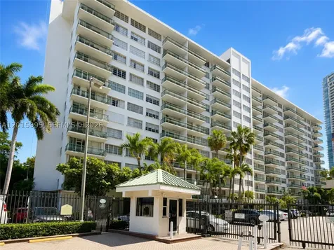 1408 Brickell Bay Drive Miami FL 33131