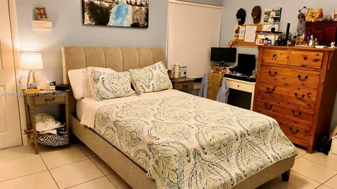 1734 W 57th Terrace Hialeah FL 33012