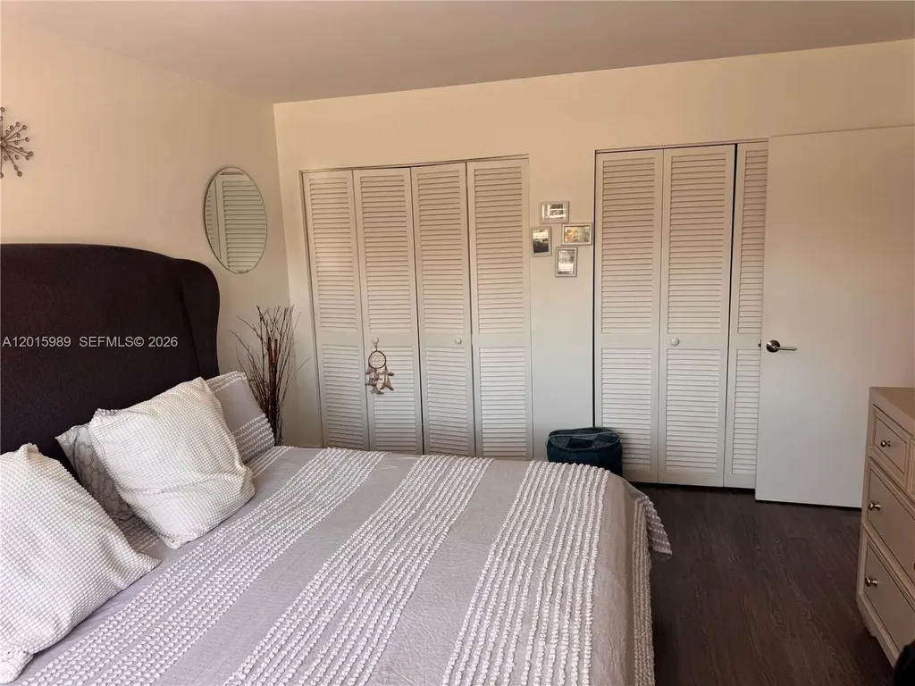 5300 Washington Street Hollywood FL 33021