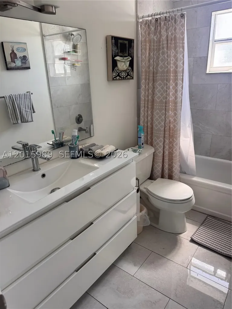 5300 Washington Street Hollywood FL 33021